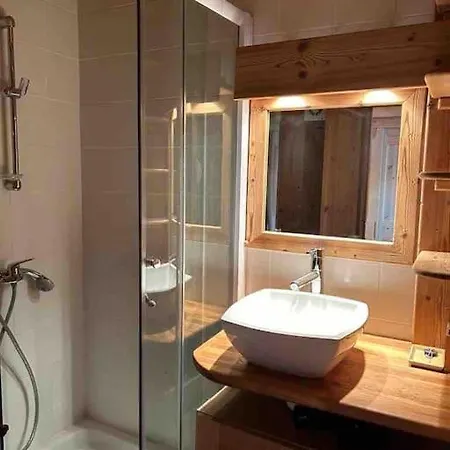 Pour 3 Personnes Au Pied Des Pistes